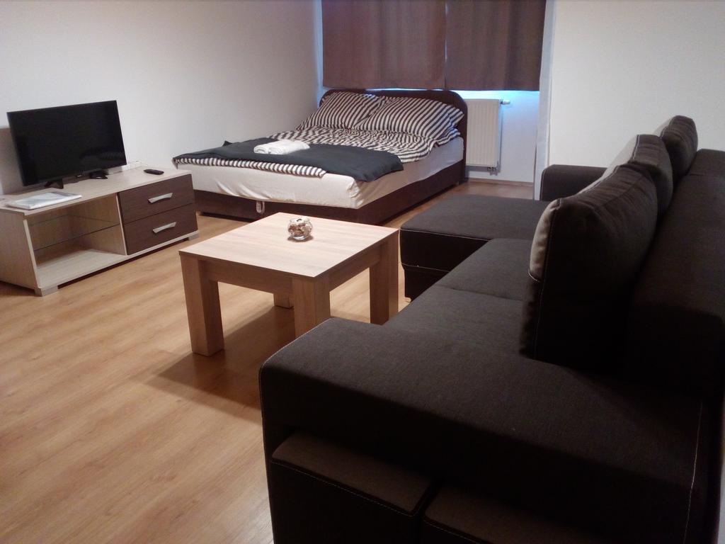 Gobe Apartman Hajduszoboszlo Luaran gambar