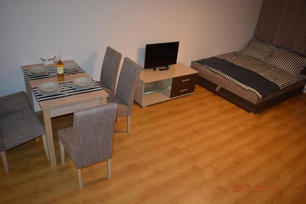 Gobe Apartman Hajduszoboszlo Luaran gambar